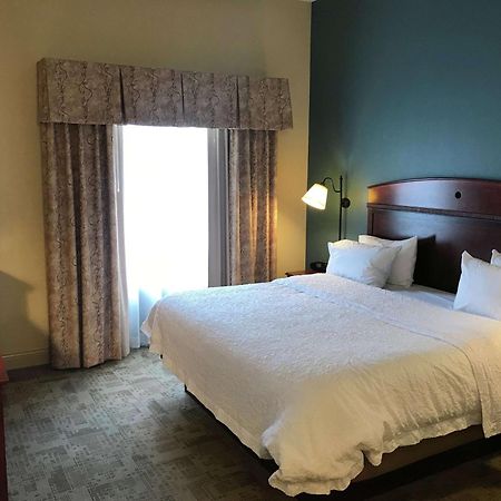 Hampton Inn & Suites Bloomington-Normal Eksteriør billede