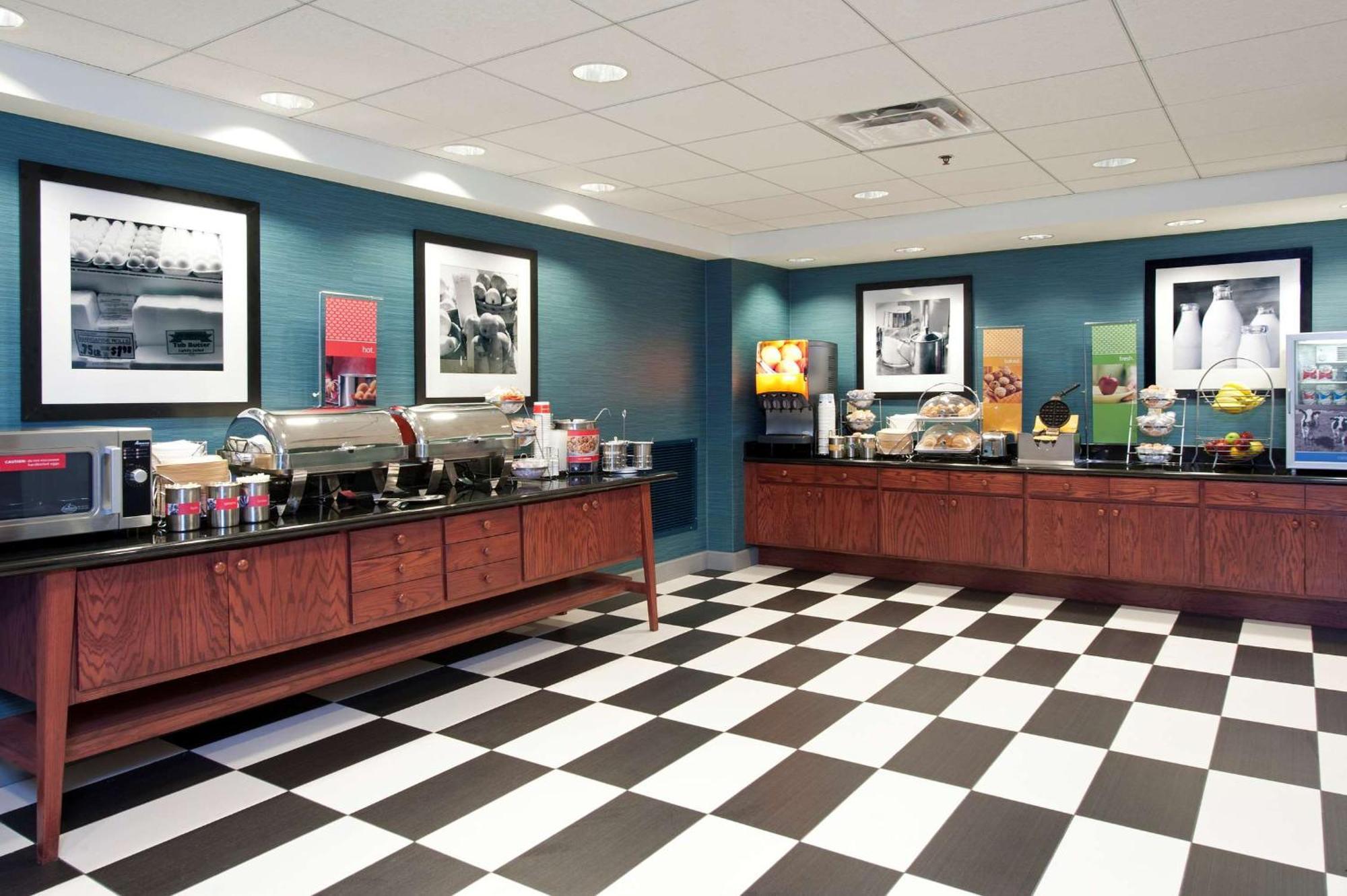 Hampton Inn & Suites Bloomington-Normal Eksteriør billede